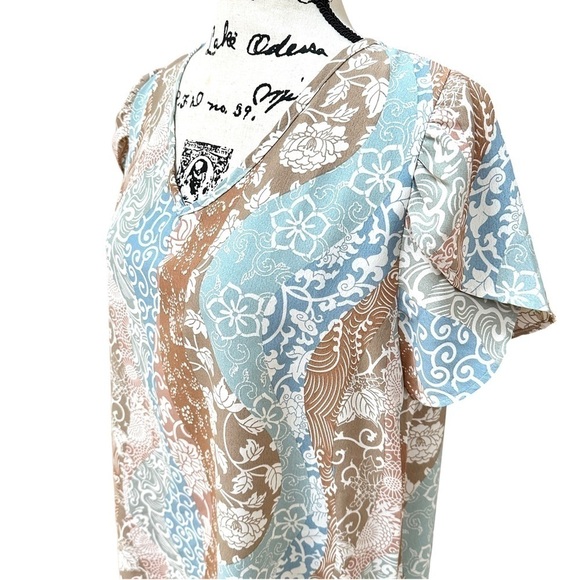 Abstract Floral Moroccan Top Short Flowy Sleeves Size S - Picture 8 of 12
